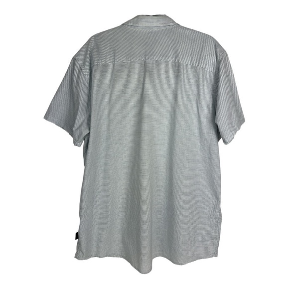 Patagonia Sz XXL Organic Cotton Blend Short Sleeve Blue/White Button Down Shirt - Picture 2 of 13